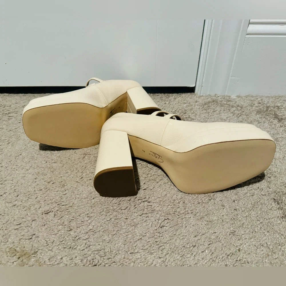 Circus by Sam Edelman Cream Chunky Mary Jane Platform Heels